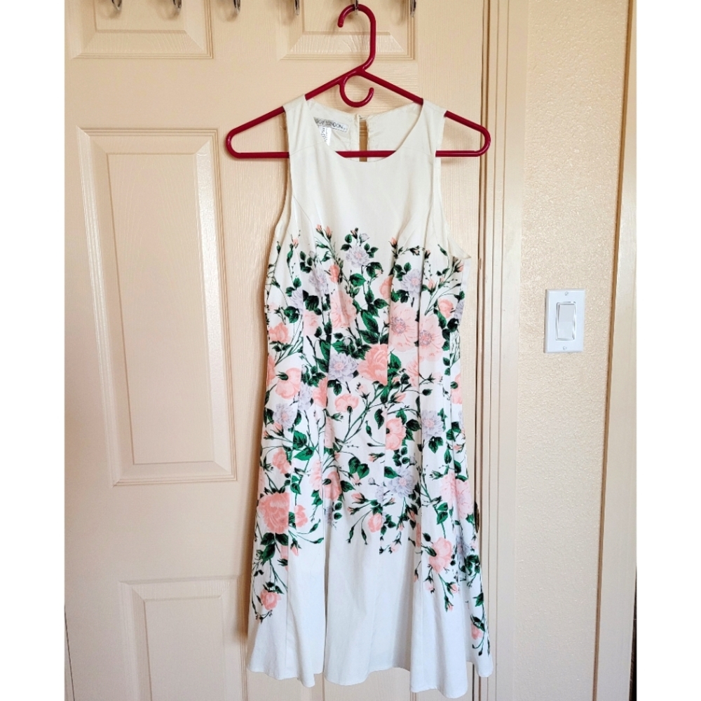 EUC Maggy London White and Pink Floral Dress
